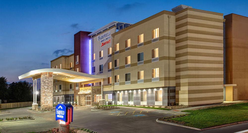 Fairfield Inn & Suites By Marriott Jackson Клинтон Экстерьер фото
