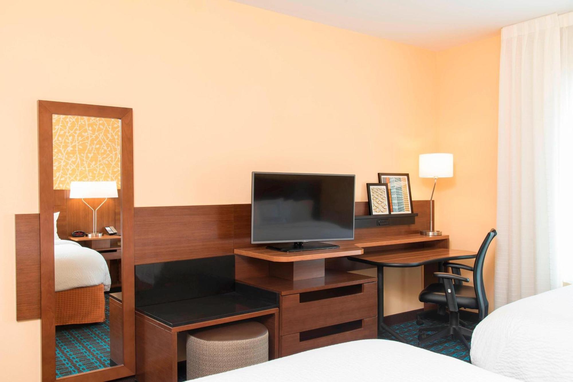 Fairfield Inn & Suites By Marriott Jackson Клинтон Экстерьер фото